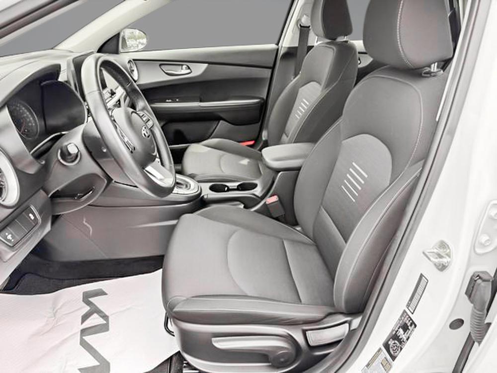 Kia Forte LX 2021 d&rsquo;occasion à vendre - 16
