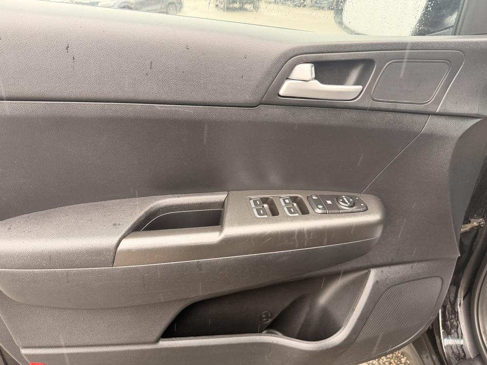 Kia Sportage LX FWD 2018 d&rsquo;occasion à vendre - 11