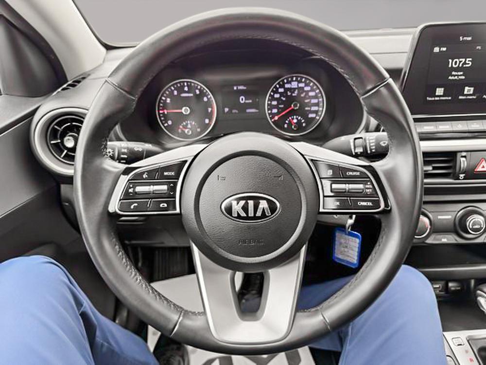 Kia Forte LX 2021 d&rsquo;occasion à vendre - 21