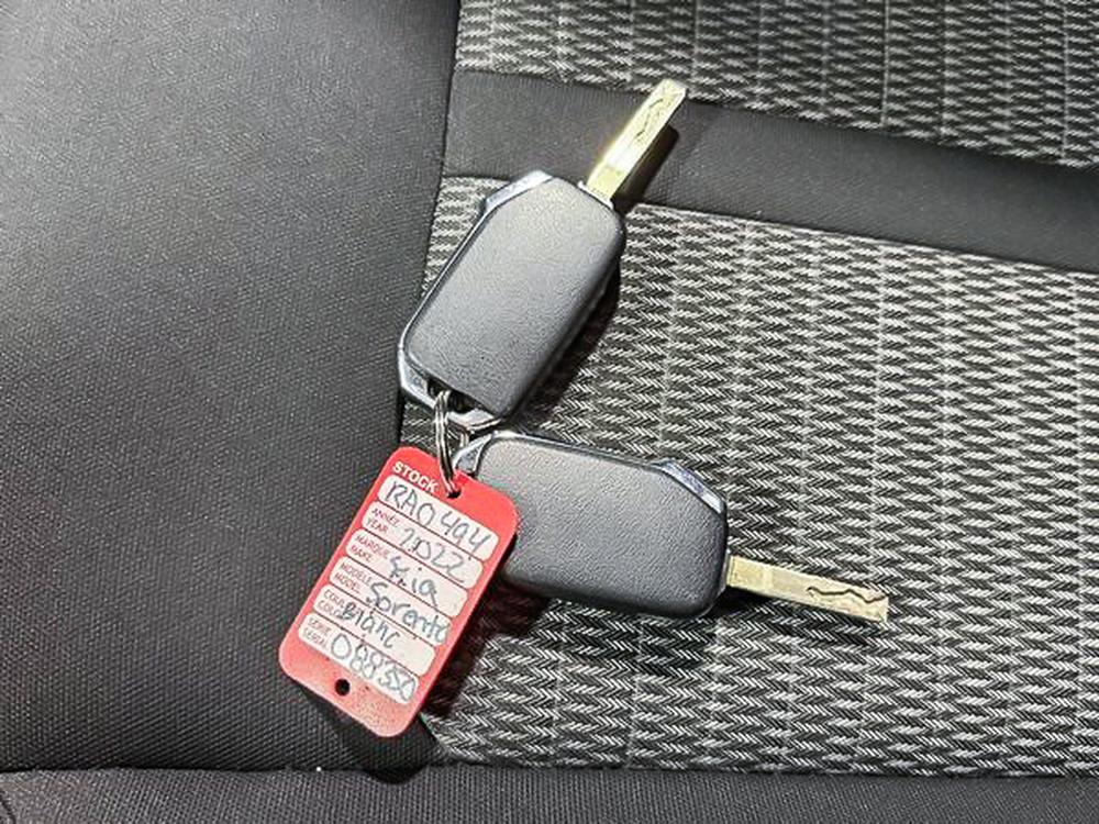 Kia Sorento lx + 2022 d&rsquo;occasion à vendre - 32