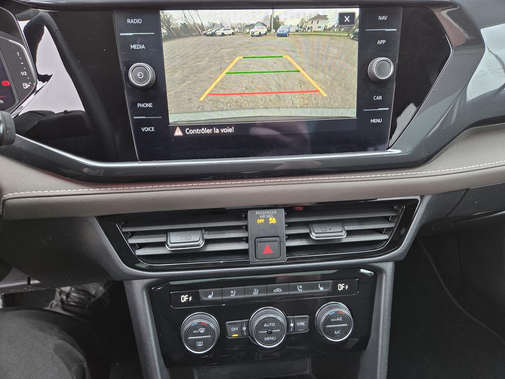 Volkswagen Taos HIGHLINE 2023 d&rsquo;occasion à vendre - 19