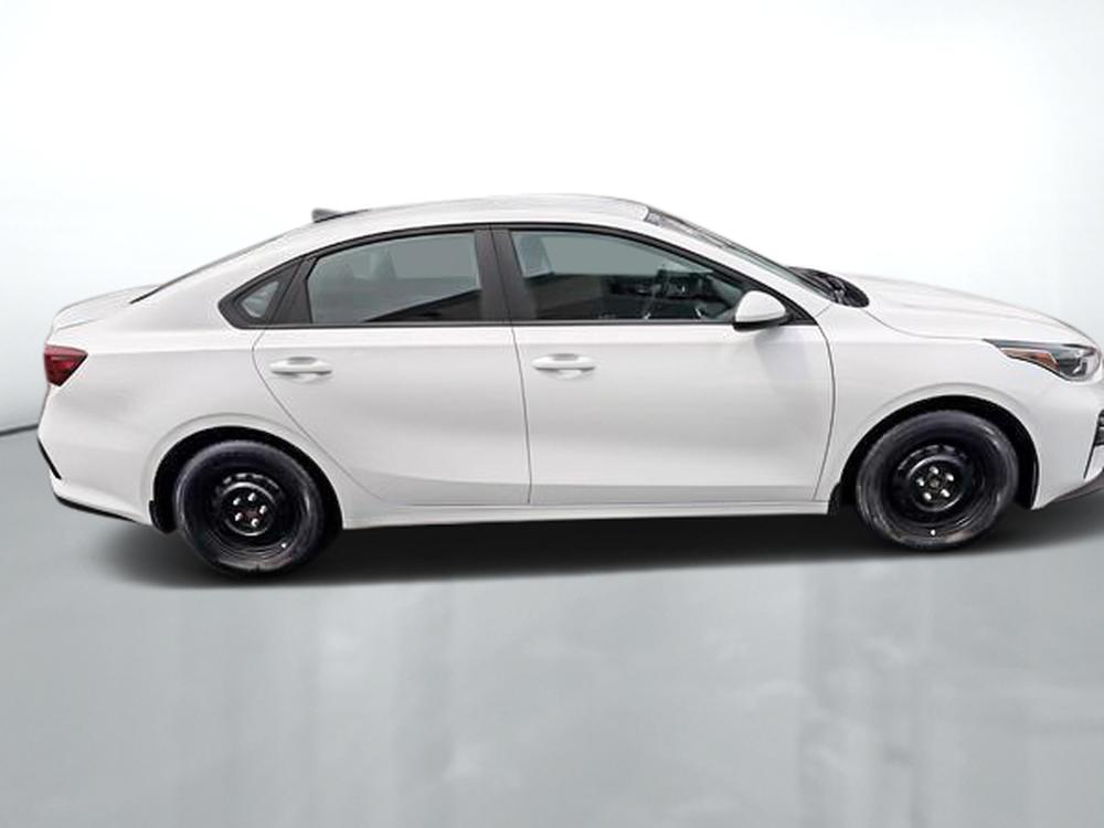 Kia Forte LX 2021 d&rsquo;occasion à vendre - 9