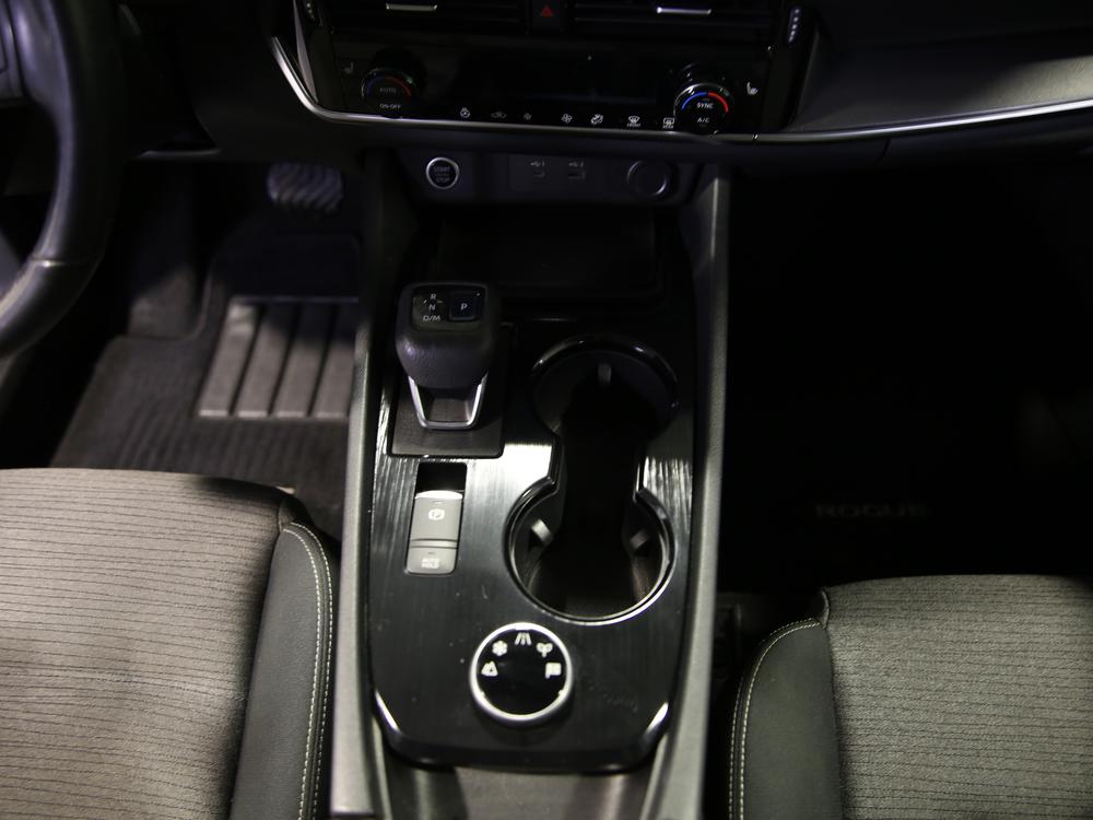 Nissan Rogue SV 2021 d&rsquo;occasion à vendre - 32