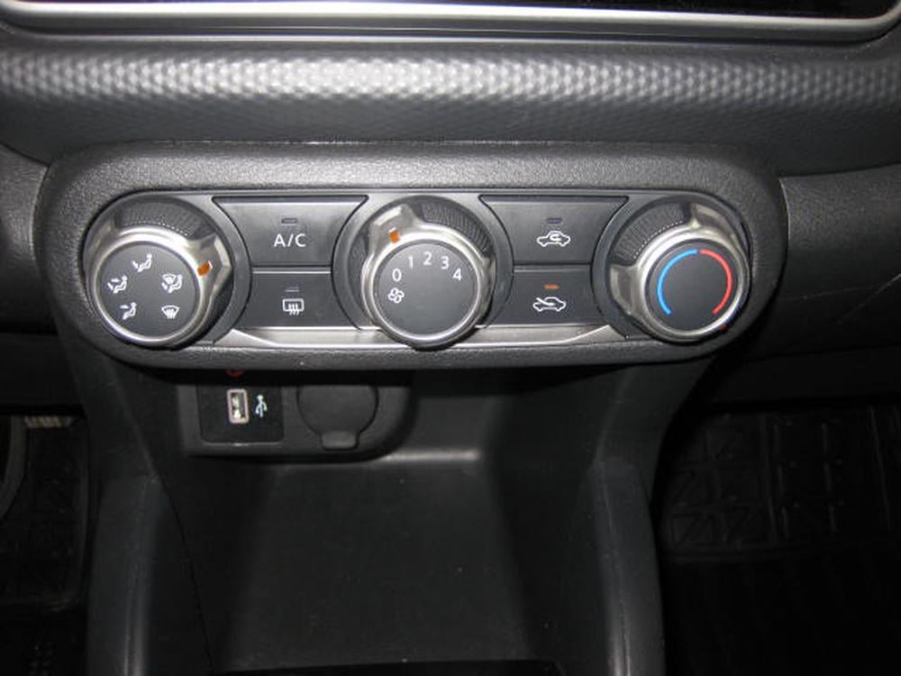 Nissan Kicks S 2021 d&rsquo;occasion à vendre - 21