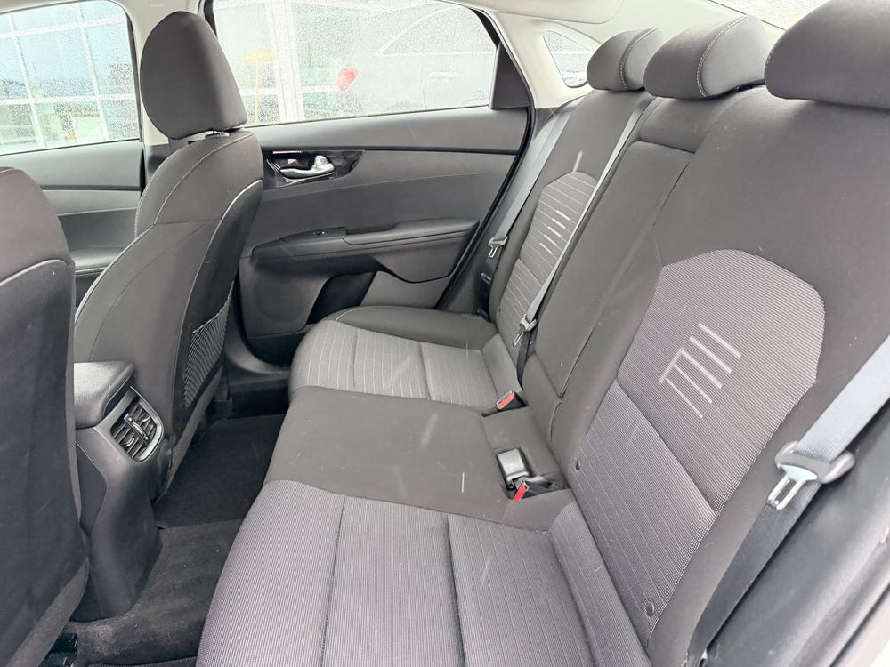 Kia Forte 2020 Blanc usage à vendre Kia Forte 2020 Blanc usage à vendre