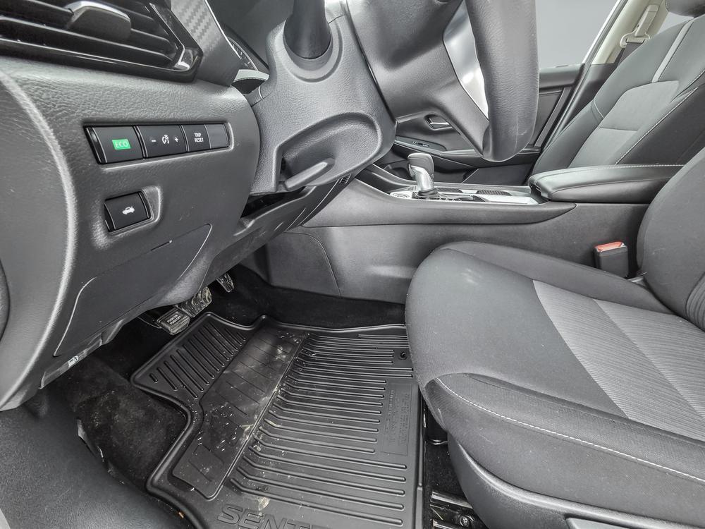 Nissan Sentra SV 2023 d&rsquo;occasion à vendre - 13