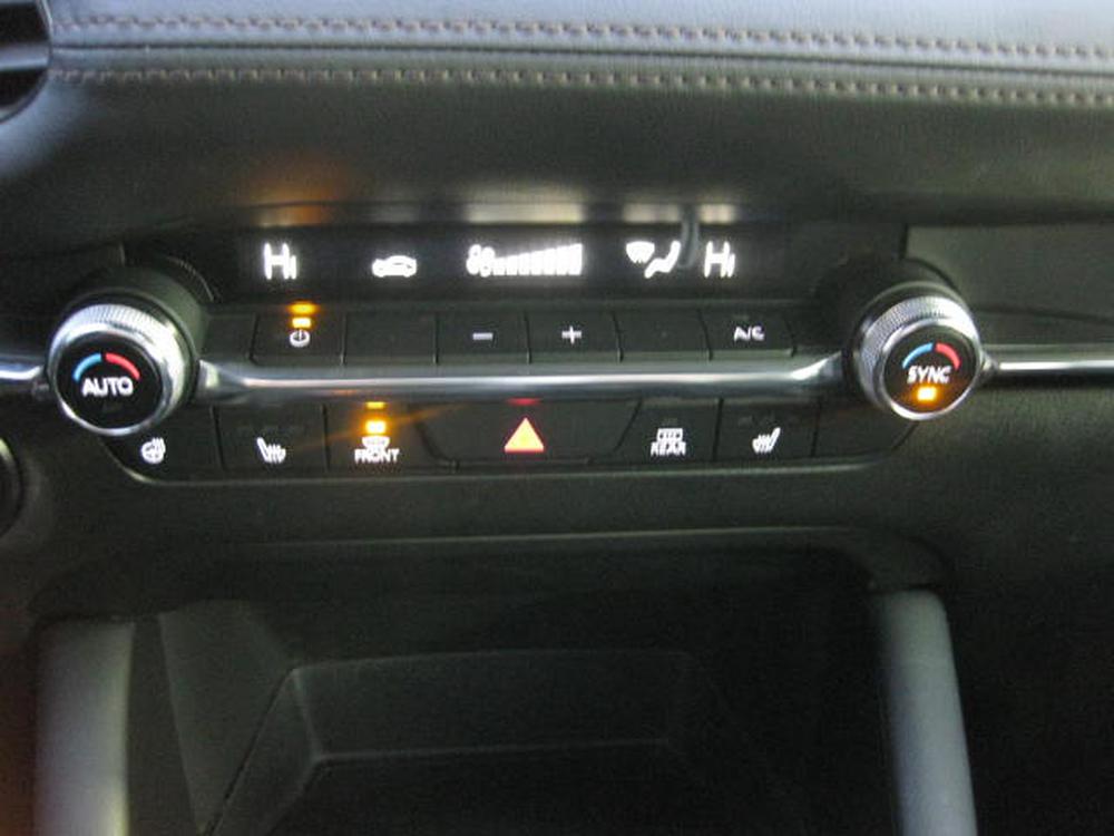 Mazda Mazda3 Sport GS-LUXE 2023 d&rsquo;occasion à vendre - 22