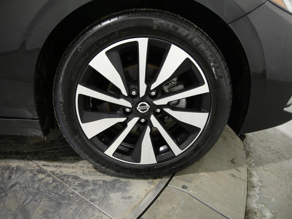 Nissan Sentra SV 2023 d&rsquo;occasion à vendre - 12