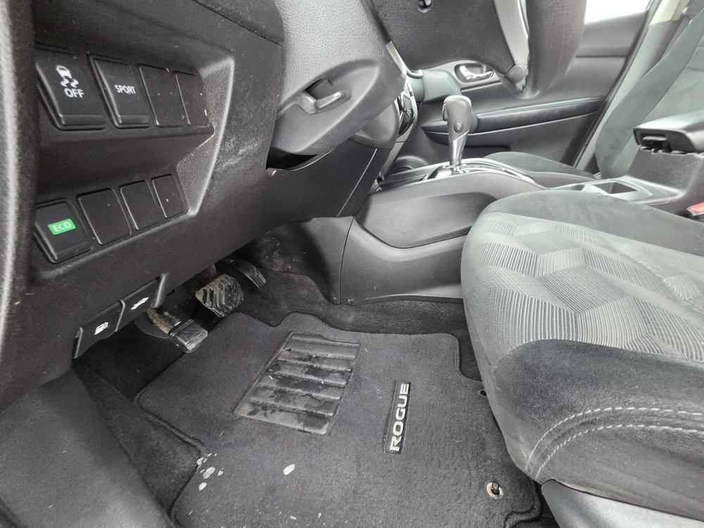Nissan Rogue S 2016 d&rsquo;occasion à vendre - 13