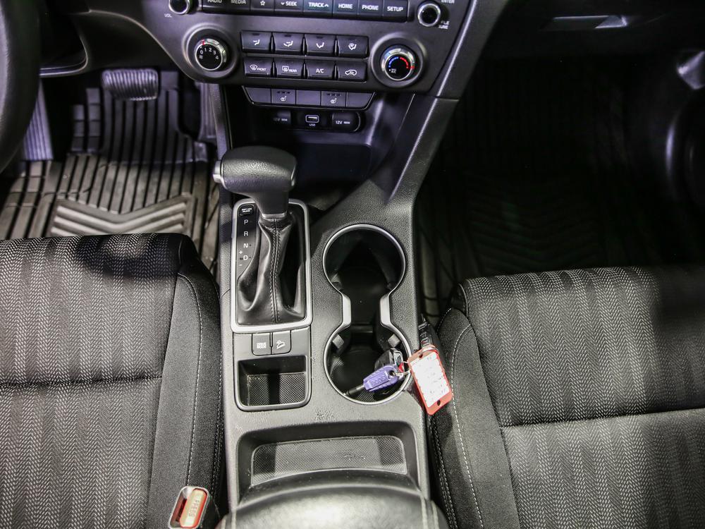 Kia Sportage LX 2021 d&rsquo;occasion à vendre - 29