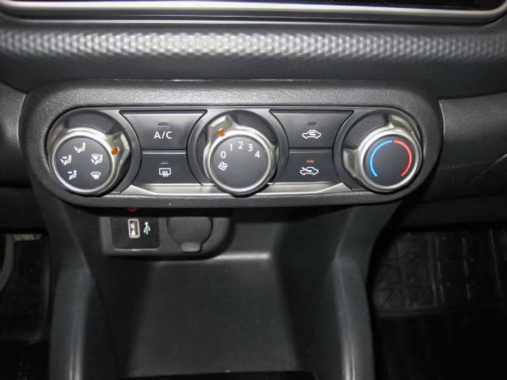 Nissan Kicks S 2021 d&rsquo;occasion à vendre - 21