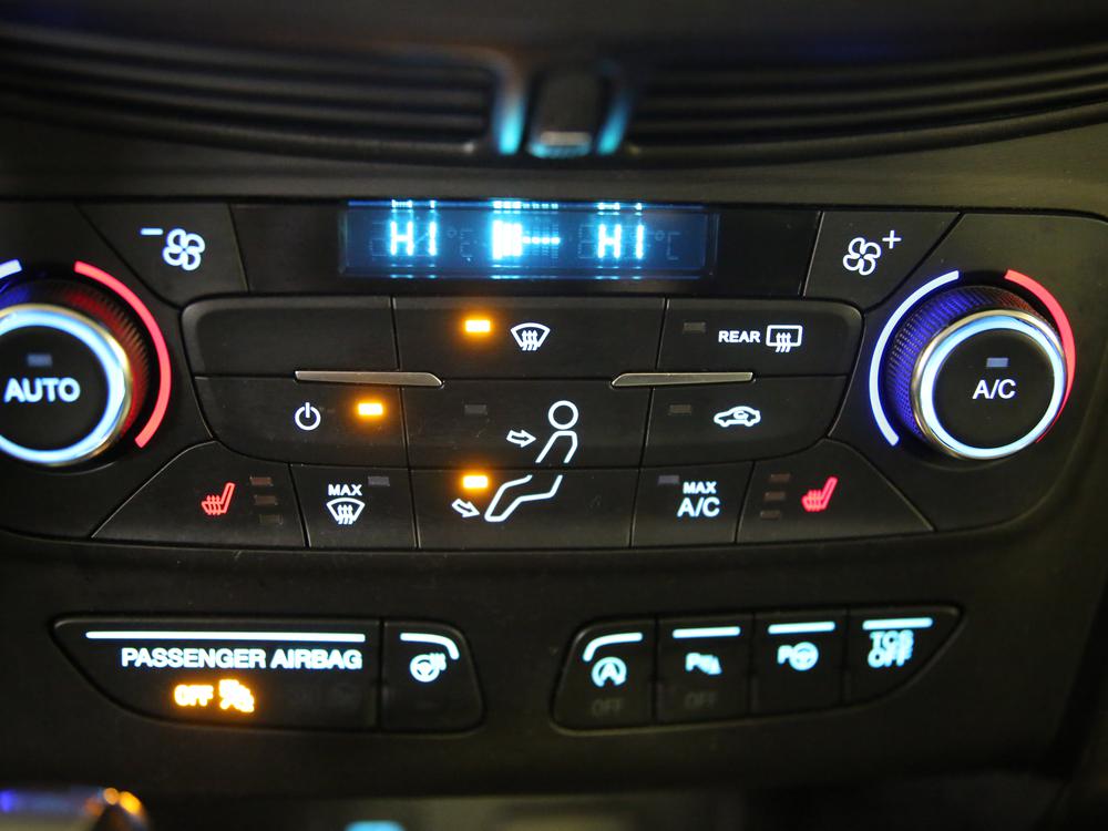 Ford Escape TITANIUM 2017 d&rsquo;occasion à vendre - 28