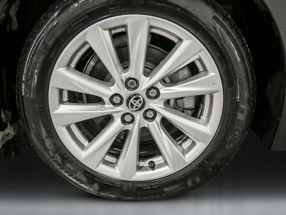 Toyota Corolla SE 2023 d&rsquo;occasion à vendre - 12