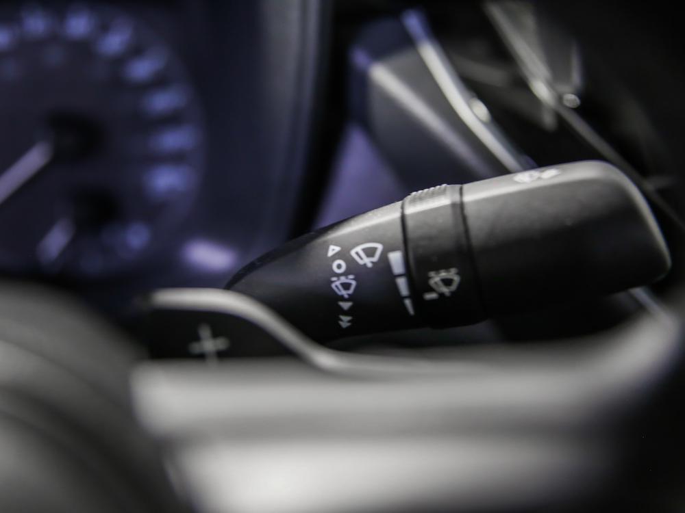 Toyota Corolla SE 2023 d&rsquo;occasion à vendre - 22