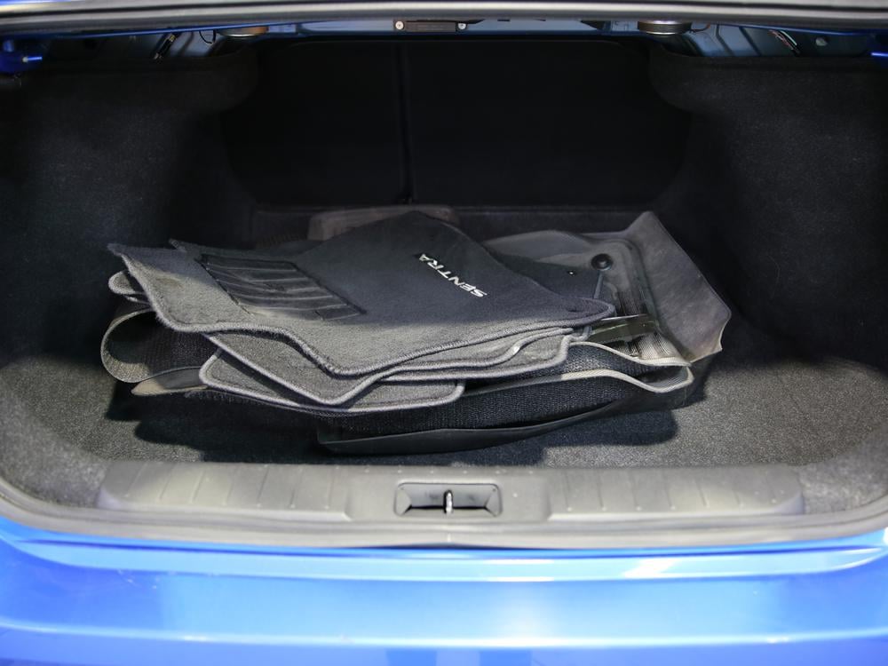 Nissan Sentra SR 2021 d&rsquo;occasion à vendre - 19