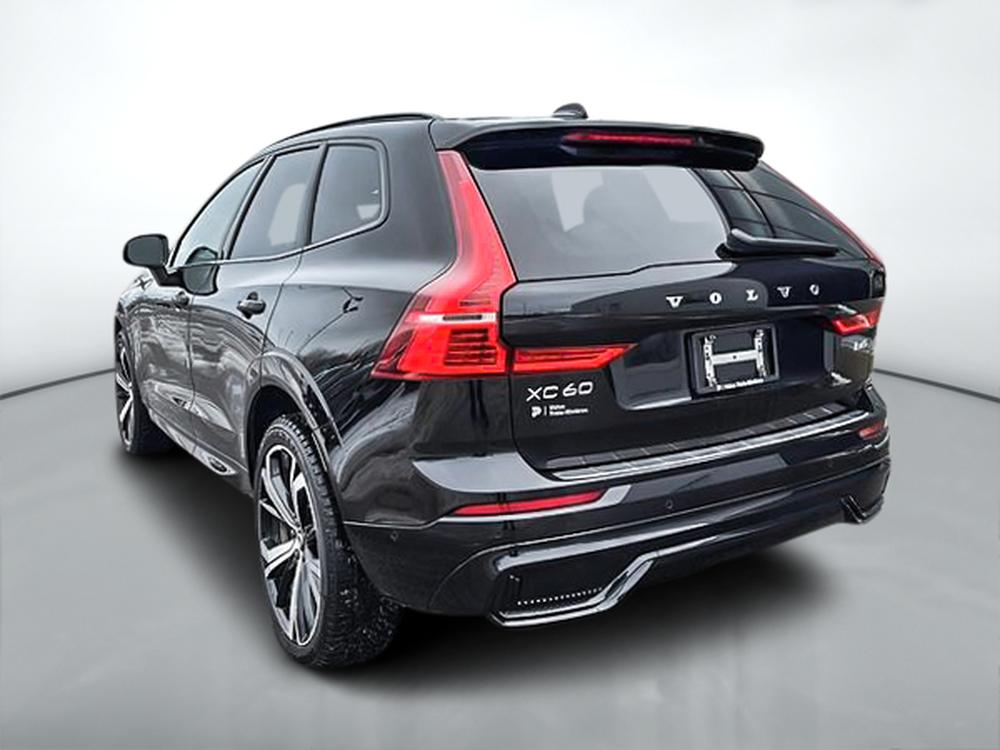 Volvo XC60 B6 R-DESIGN AWD 2022 d&rsquo;occasion à vendre - 8