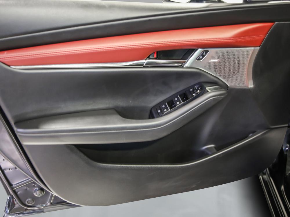 Mazda Mazda3 Sport GT 2021 d&rsquo;occasion à vendre - 14