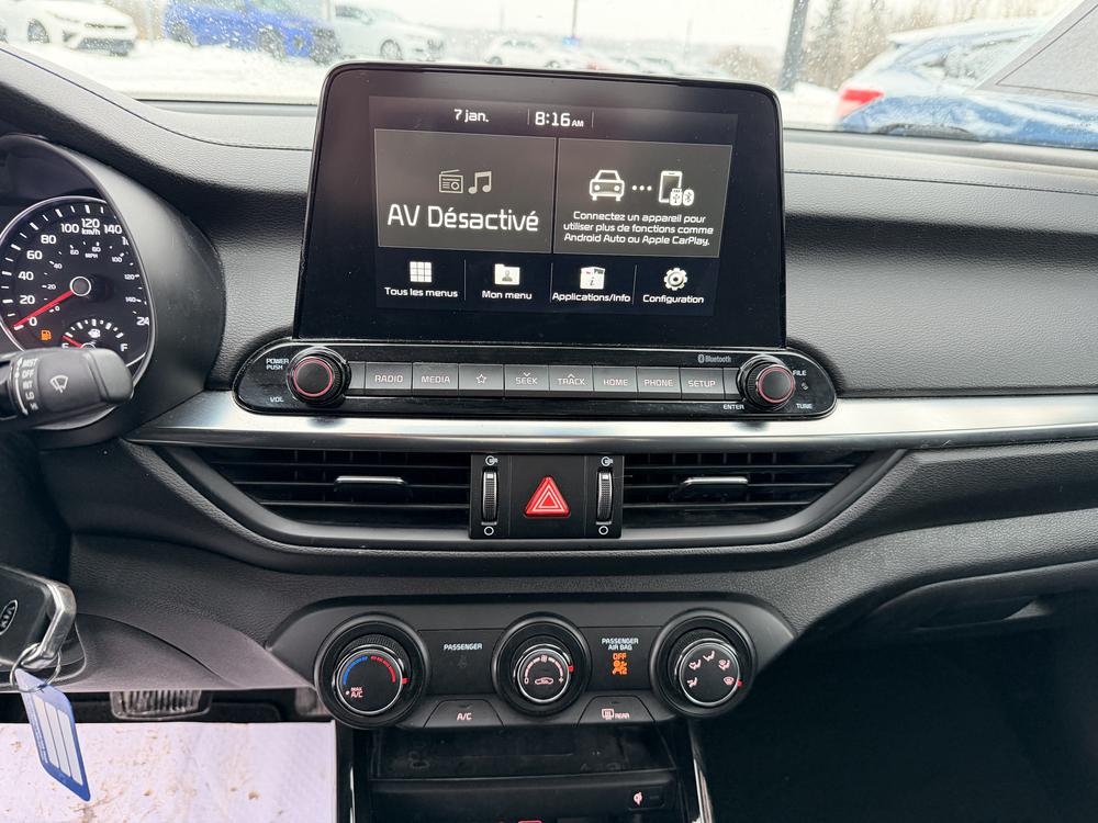 Kia Forte 2020 Blanc usage à vendre Kia Forte 2020 Blanc usage à vendre