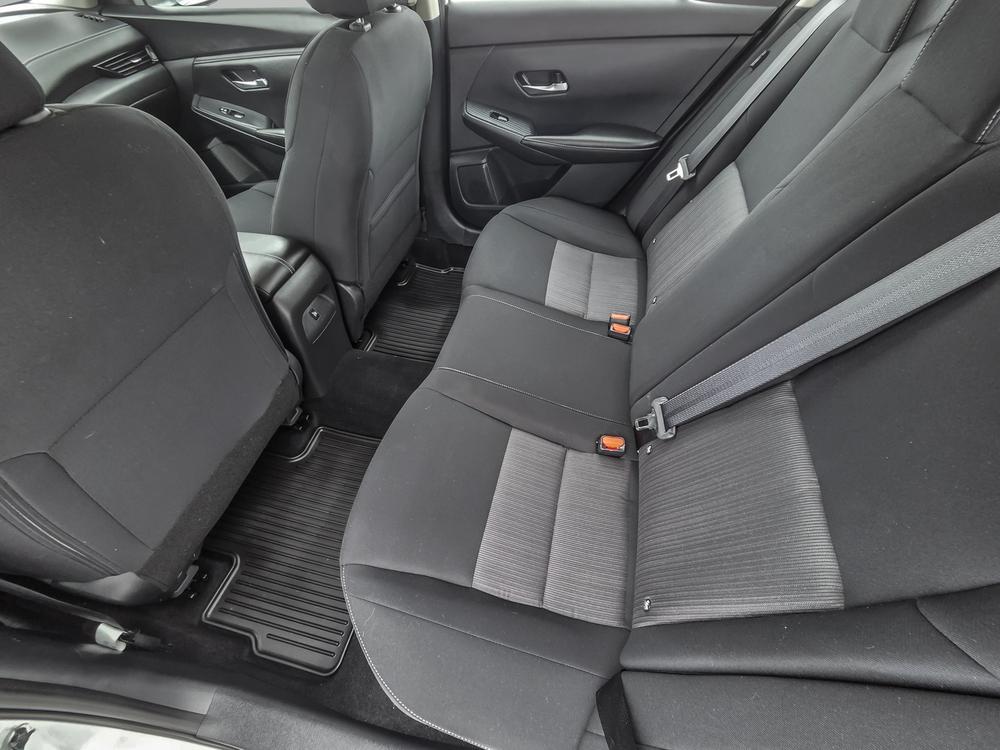 Nissan Sentra SV 2023 d&rsquo;occasion à vendre - 23