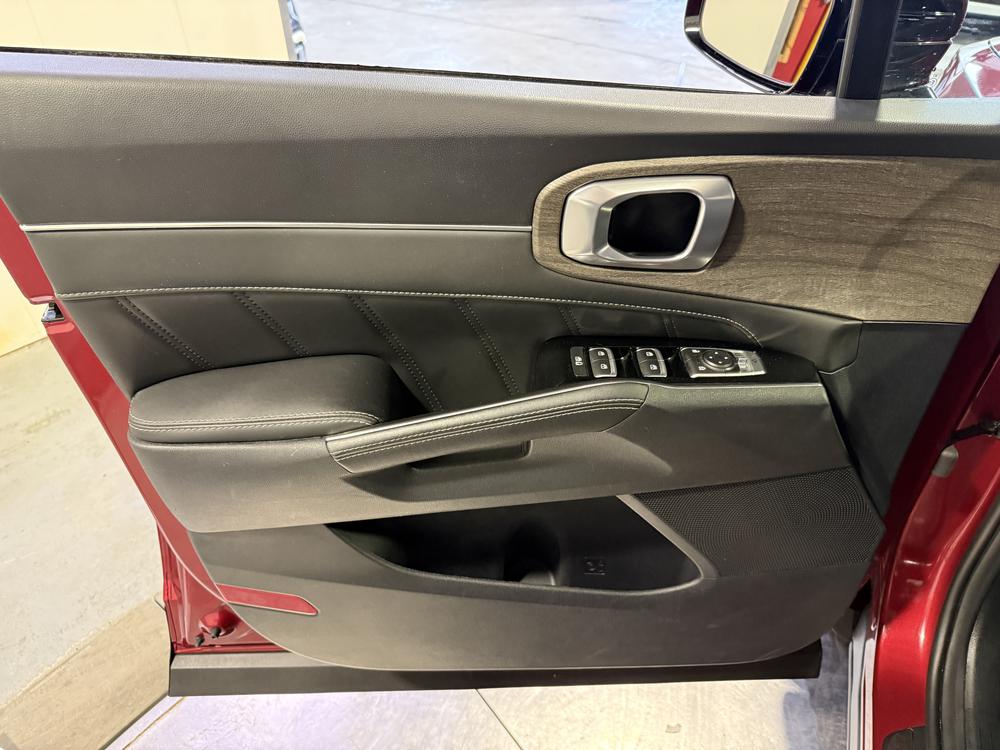 Kia Sorento EX+ 2023 d&rsquo;occasion à vendre - 14