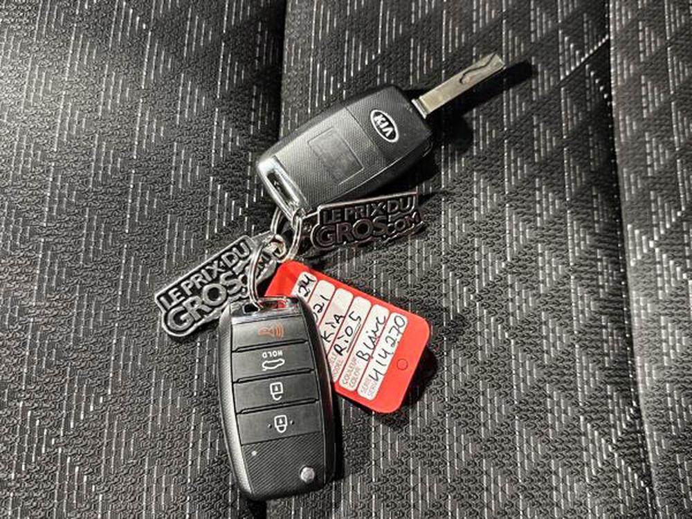Kia Rio 5 portes LX+ 2021 d&rsquo;occasion à vendre - 32