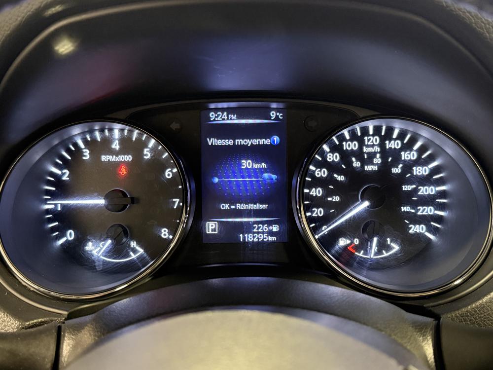 Nissan Qashqai SV 2017 d&rsquo;occasion à vendre - 26