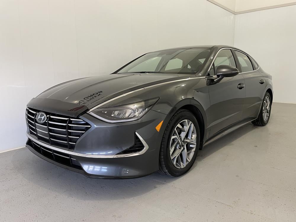 Hyundai Sonata Preferred 2023 d&rsquo;occasion à vendre - 3