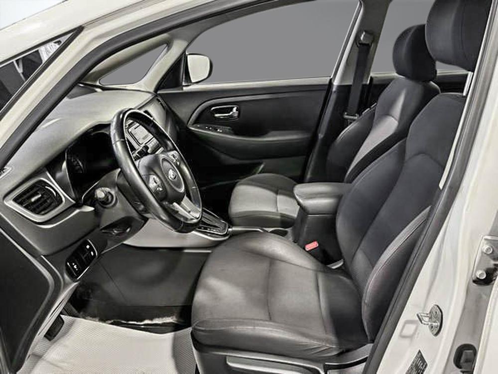 Kia Rondo LX 2014 d&rsquo;occasion à vendre - 16