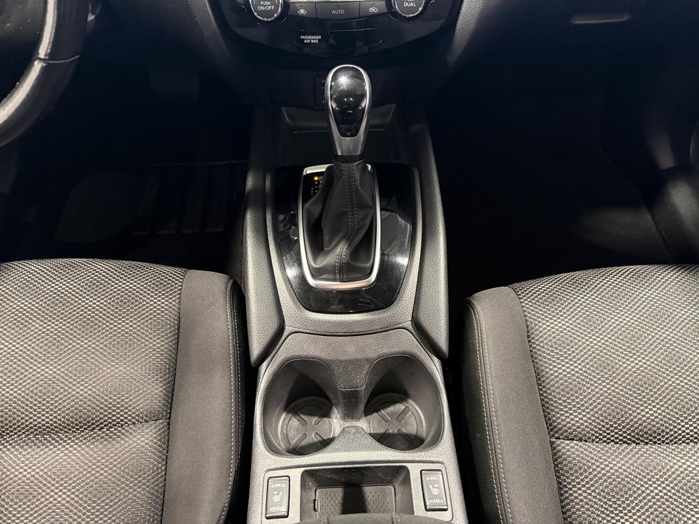 Nissan Qashqai SV 2017 d&rsquo;occasion à vendre - 31