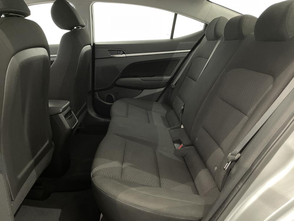 Hyundai Elantra Preferred 2019 d&rsquo;occasion à vendre - 27