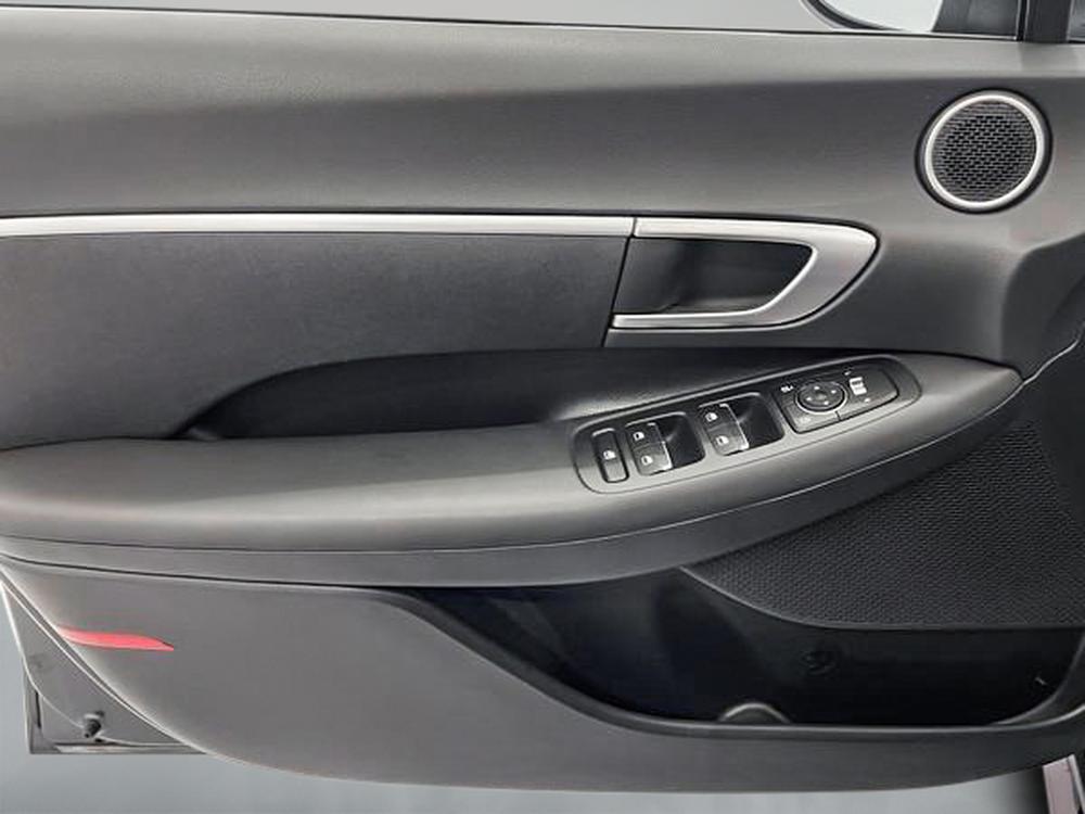 Hyundai Sonata Preferred 2023 d&rsquo;occasion à vendre - 12