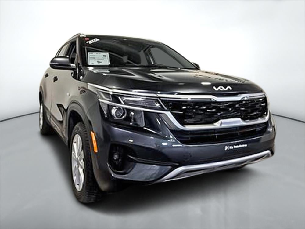 Kia Seltos EX