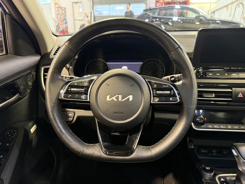 Kia Seltos SX TURBO 2023 d&rsquo;occasion à vendre - 18