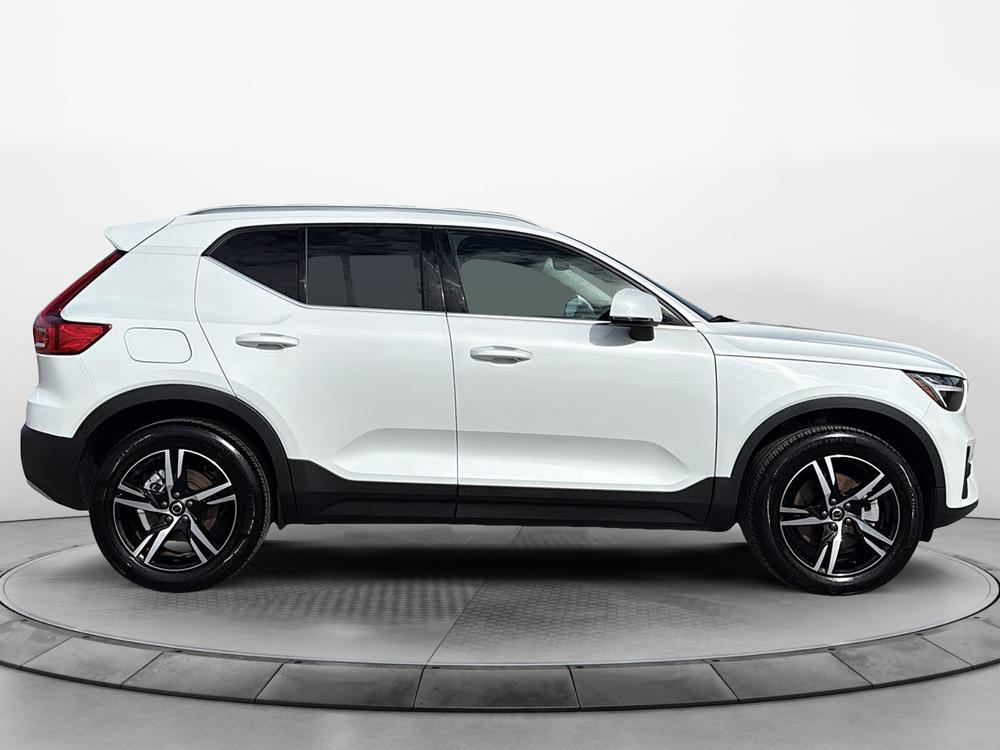 Volvo XC40 B5 CORE AWD 2025 d&rsquo;occasion à vendre - 4
