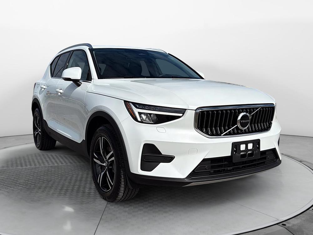 Volvo XC40 B5 CORE AWD 2025 d&rsquo;occasion à vendre
