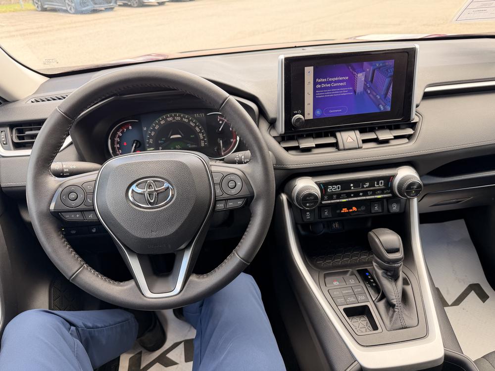 Toyota RAV4 XLE AWD 2024 d&rsquo;occasion à vendre - 34