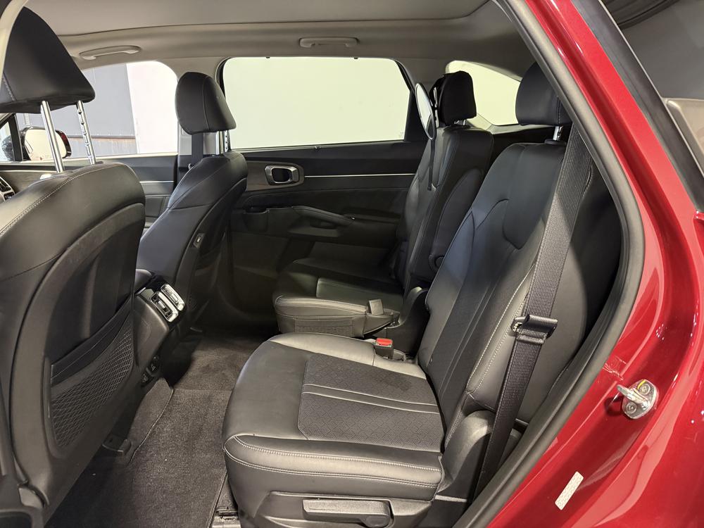 Kia Sorento EX+ 2023 d&rsquo;occasion à vendre - 30