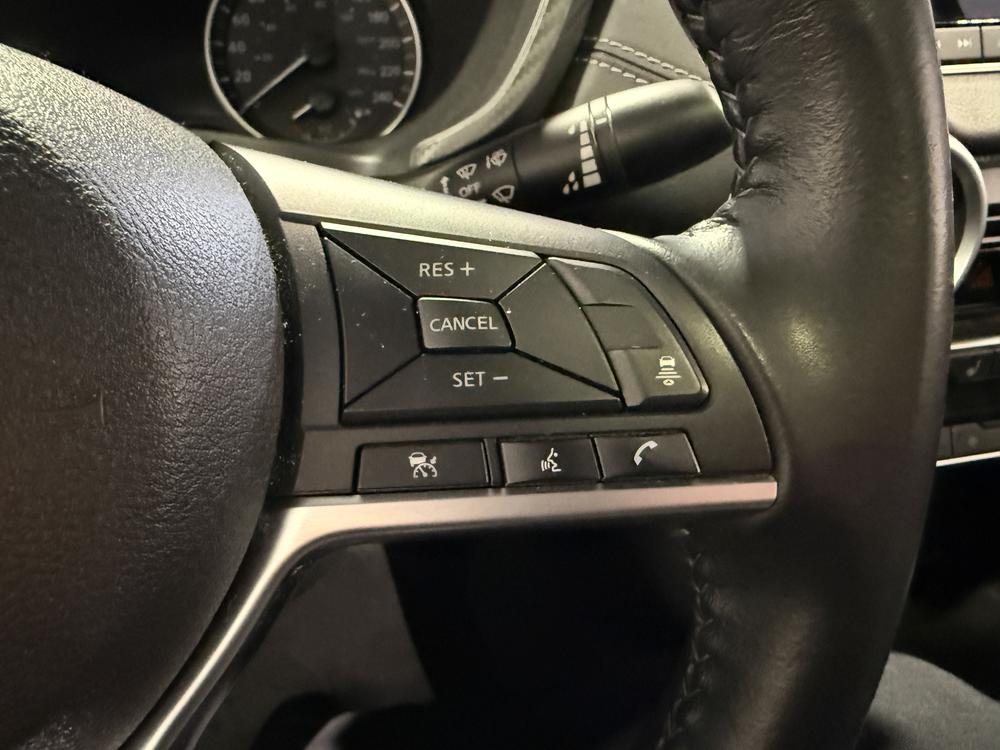 Nissan Sentra SV 2021 d&rsquo;occasion à vendre - 22