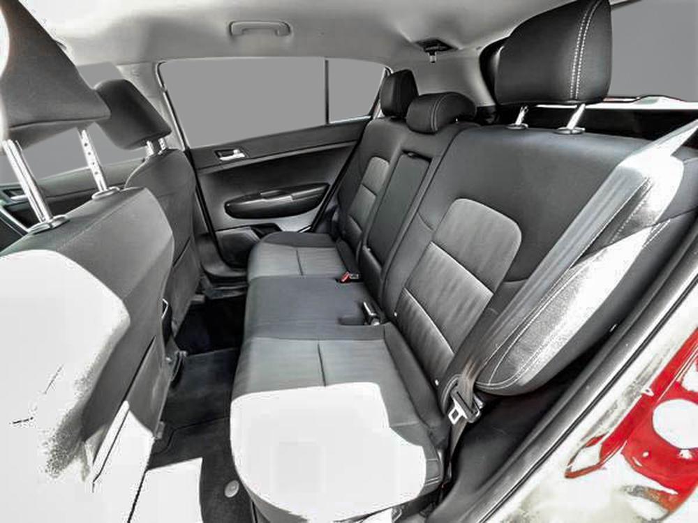 Kia Sportage LX 2019 d&rsquo;occasion à vendre - 26