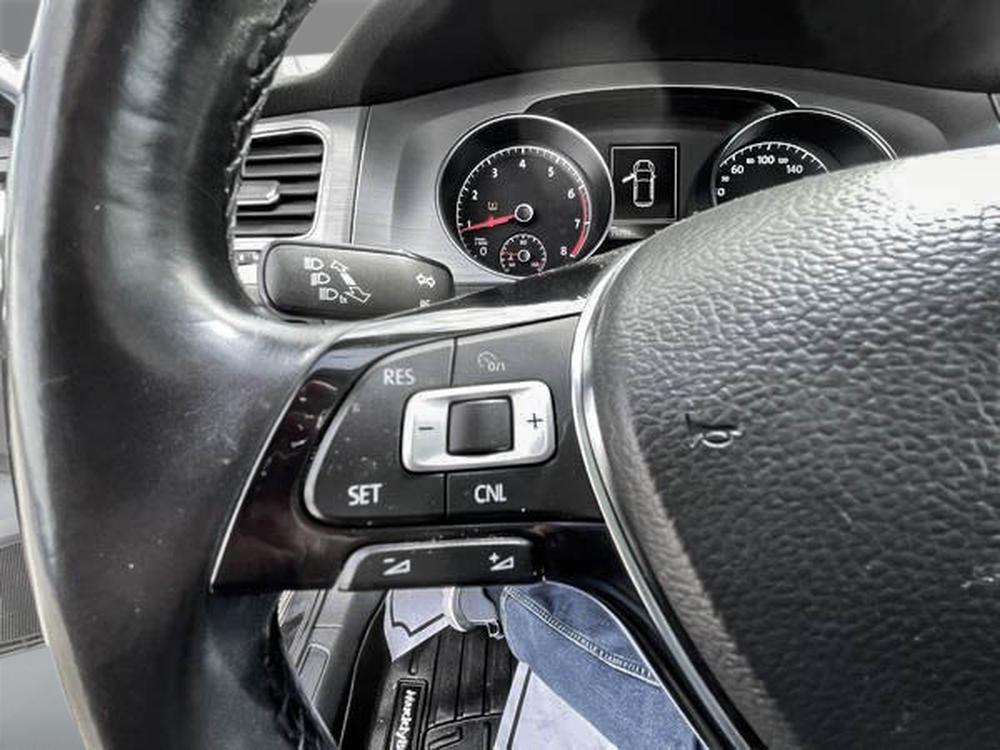 Volkswagen Golf Comfortline 2017 d&rsquo;occasion à vendre - 16