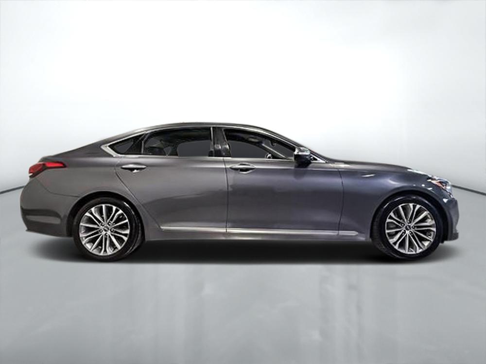 Hyundai Genesis Sedan 2015 Gris usage à vendre Hyundai Genesis Sedan 2015 Gris usage à vendre