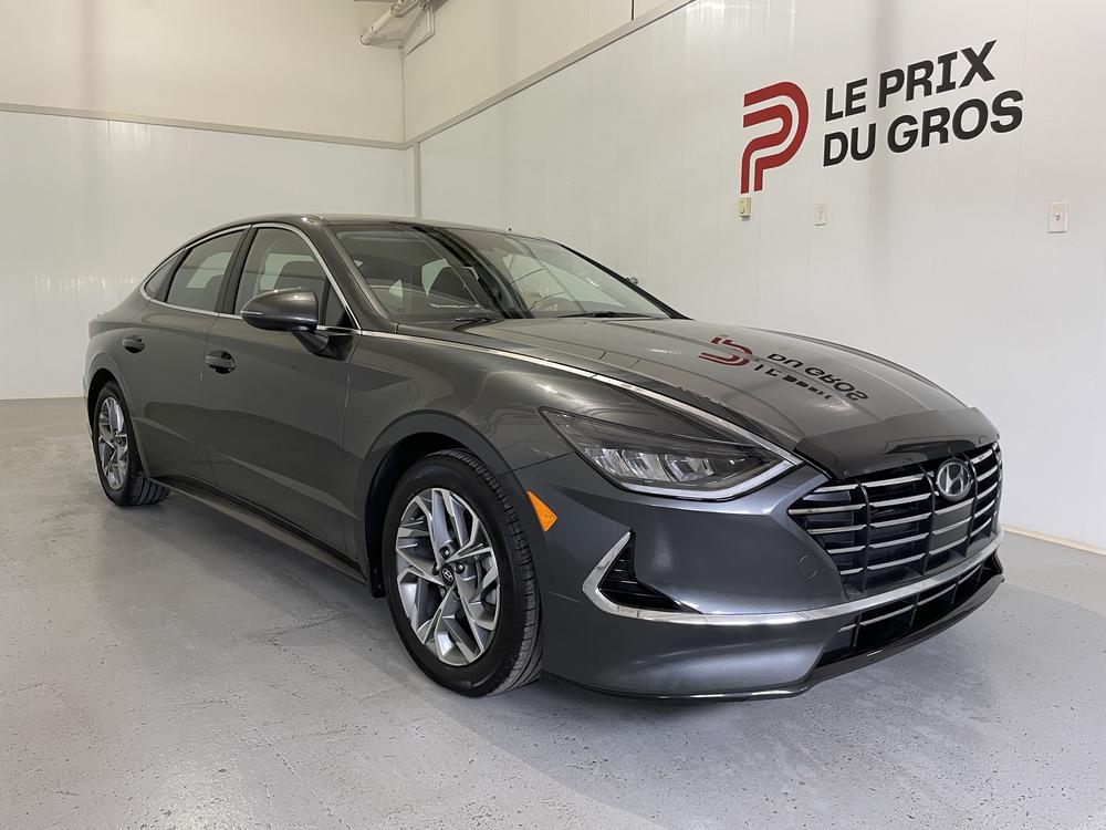 Hyundai Sonata Preferred 2023 d&rsquo;occasion à vendre - 1