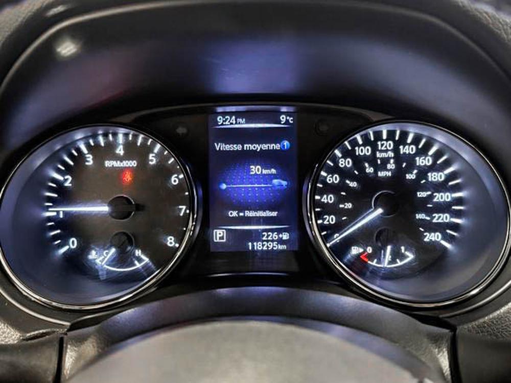 Nissan Qashqai SV 2017 d&rsquo;occasion à vendre - 26