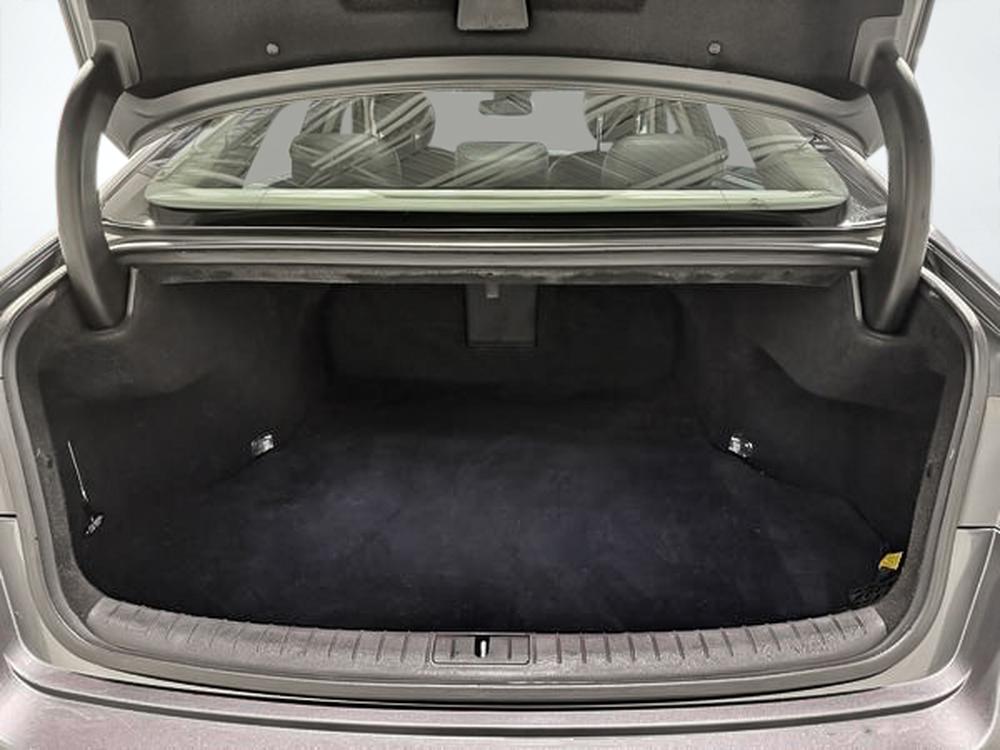 Hyundai Genesis Sedan 2015 Gris usage à vendre Hyundai Genesis Sedan 2015 Gris usage à vendre