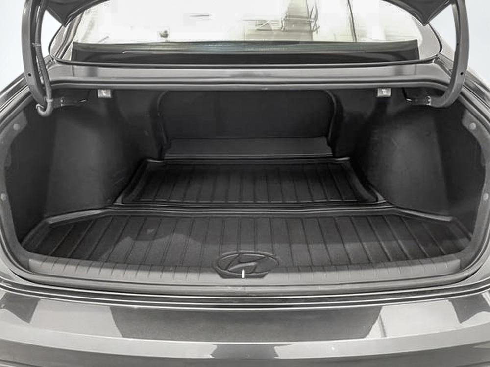 Hyundai Sonata Preferred 2023 d&rsquo;occasion à vendre - 32