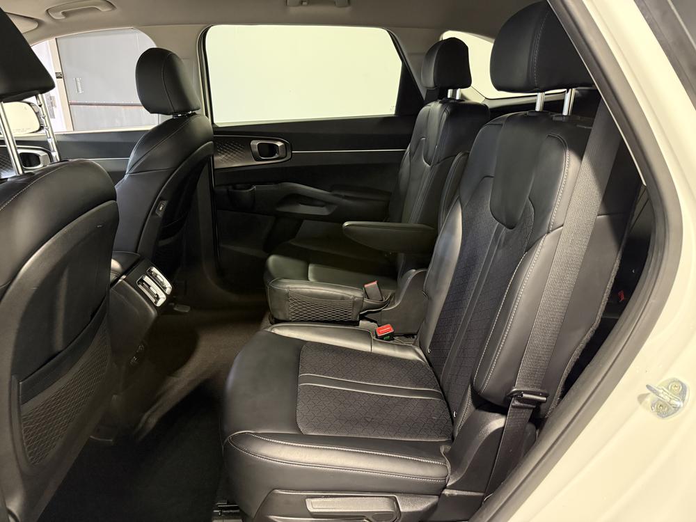 Kia Sorento hybride rechargeable EX+ 2022 d&rsquo;occasion à vendre - 29