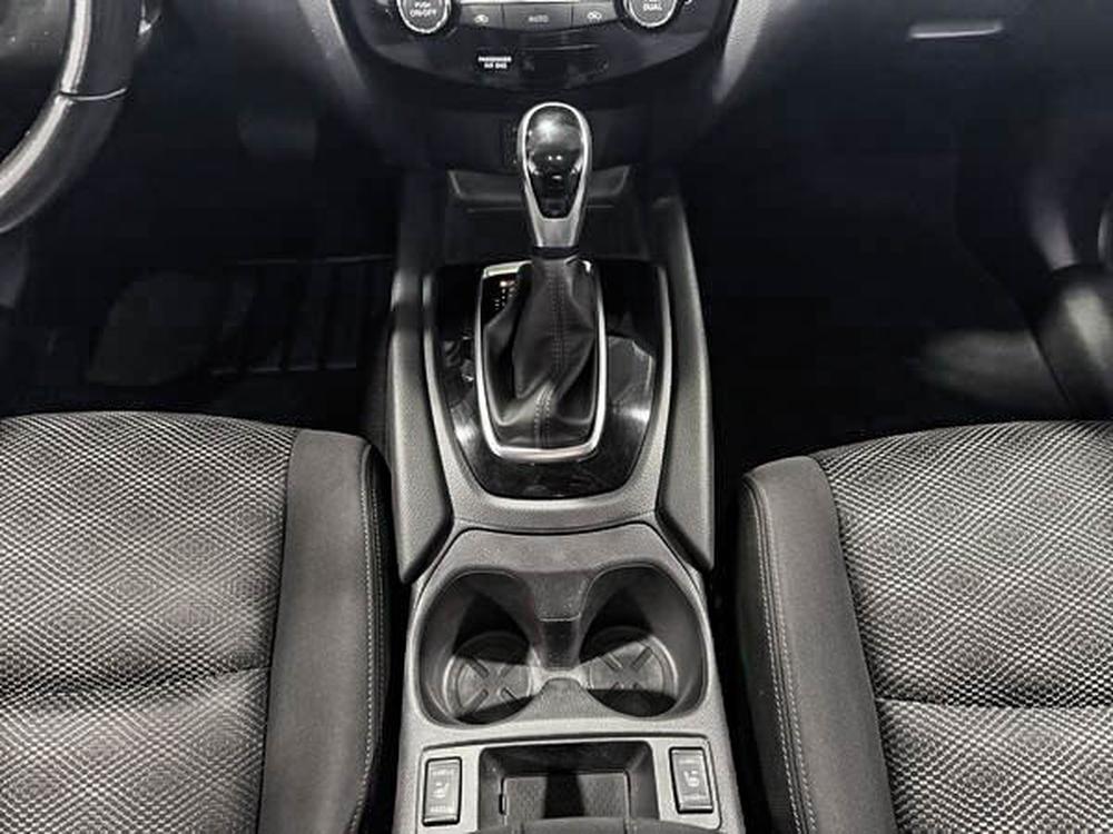 Nissan Qashqai SV 2017 d&rsquo;occasion à vendre - 31