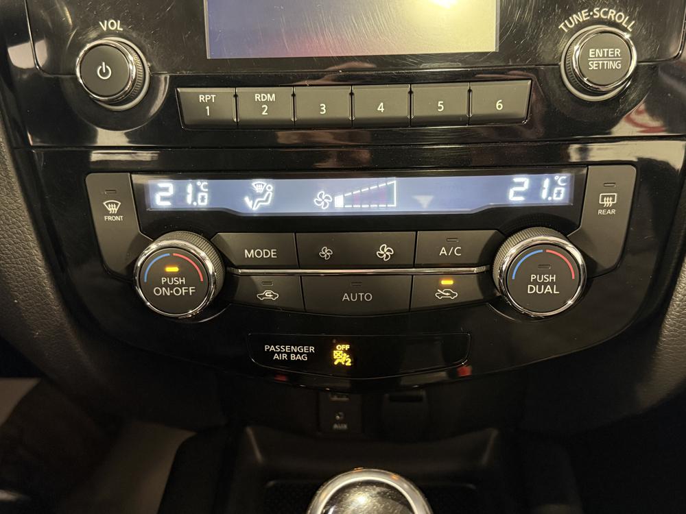 Nissan Qashqai SV 2017 d&rsquo;occasion à vendre - 29
