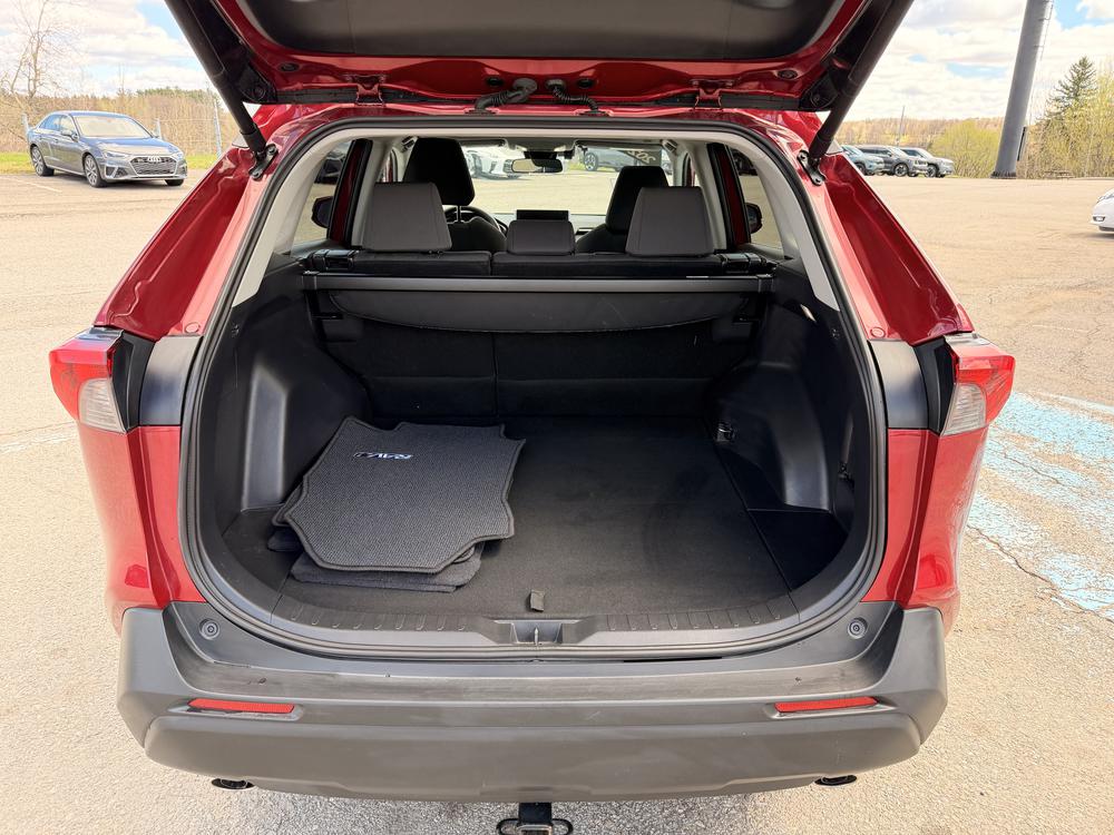 Toyota RAV4 XLE AWD 2024 d&rsquo;occasion à vendre - 38