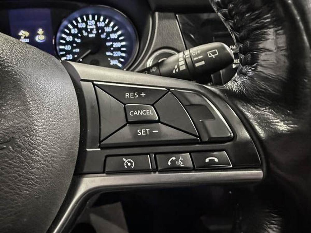 Nissan Qashqai SV 2017 d&rsquo;occasion à vendre - 22